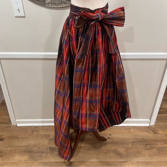 $498 Trina Turk Kalina skirt in red multi plaid - Picture 4 of 13